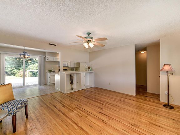 3rd image of 4117 N Green Ct