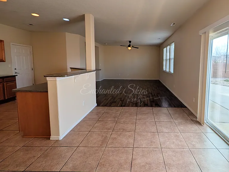 7905 Sierra Altos Pl NW — Photo 10