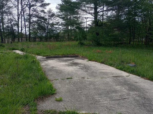 717 Sequoia Dr, Crossville, TN 38572