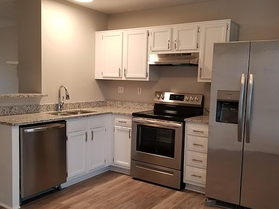 4th image of 453 Dabney Dr