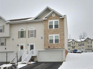 230 Manor View Dr, Manor, PA 15665