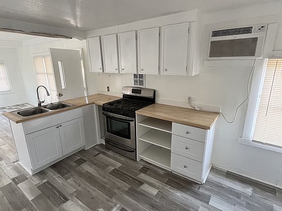 3rd image of 270 Superior St #4