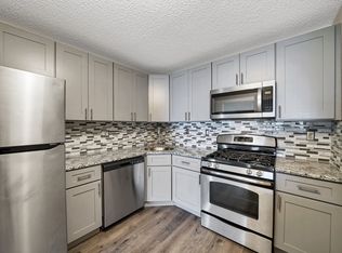 197 Rachel Ct #197, Franklin Park, NJ 08823