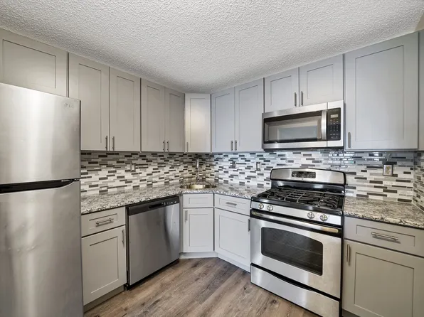 197 Rachel Ct #197, Franklin Park, NJ 08823