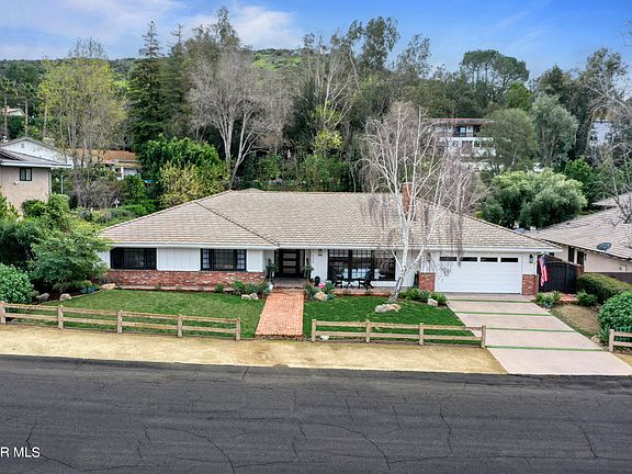 2nd image of 31530 Rustic Oak Dr