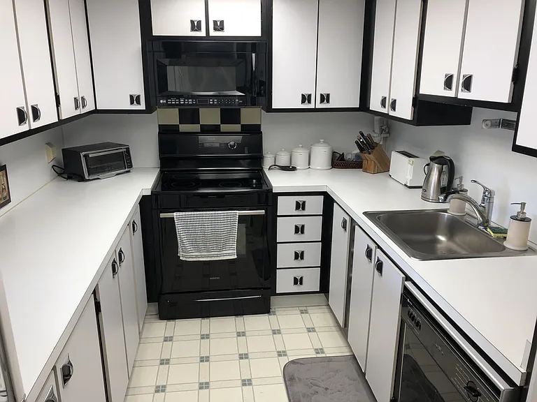 4004 Atlantic Ave — Photo 7