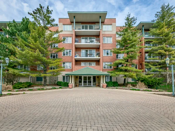3940 W Bryn Mawr Ave APT 405, Chicago, IL 60659
