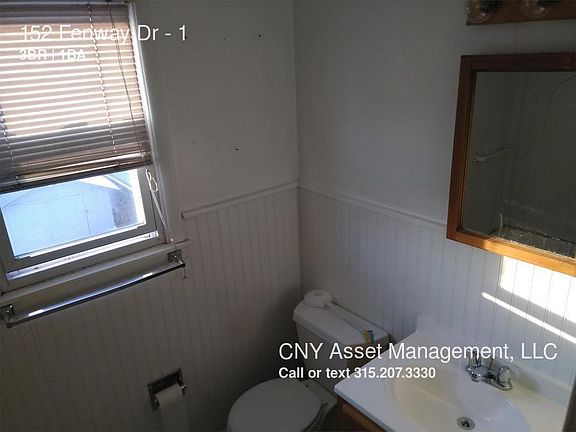 4th image of 152 Fenway Dr #1