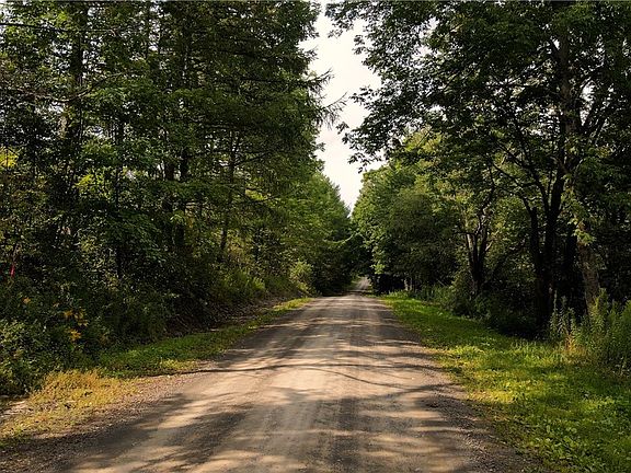 5th image of Goddards Rd