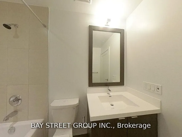 9 Mabelle Ave #2915 — Photo 10