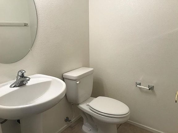 3rd image of 8208 Cabin Springs Ave