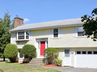 49 Hamilton Rd, Northborough, MA 01532