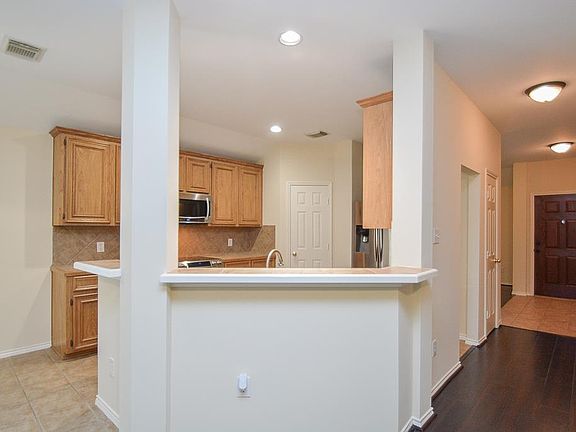 5th image of 4930 Lawson Lake Ln