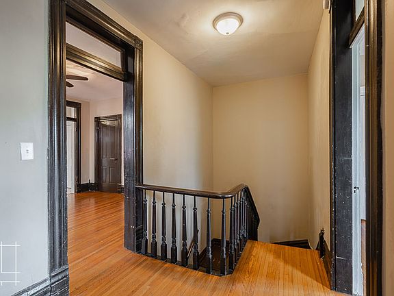 3rd image of 204 Wilber Ave #B