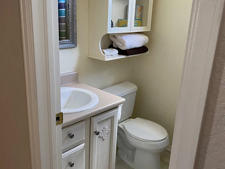 435 E Stardust Dr — Photo 1