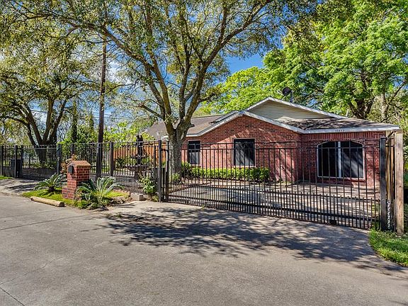2nd image of 10803 Vista Norte Ct