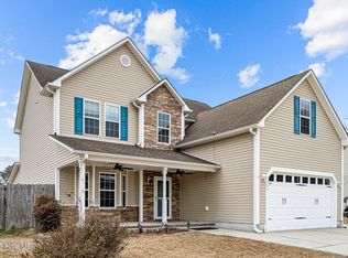 304 Tucksey Ct S, Hubert, NC 28539