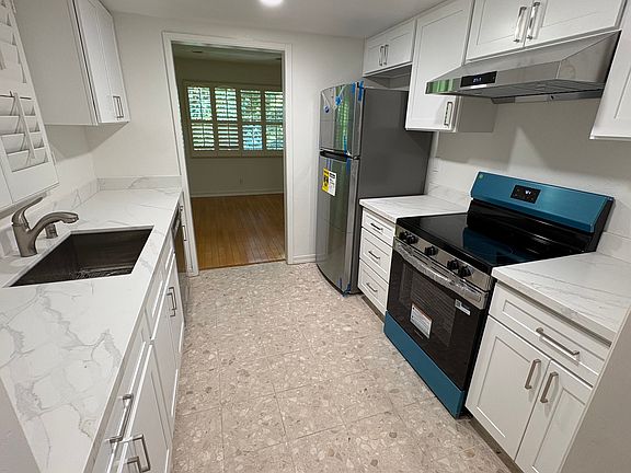 4th image of 14333 Saratoga Ave APT 16
