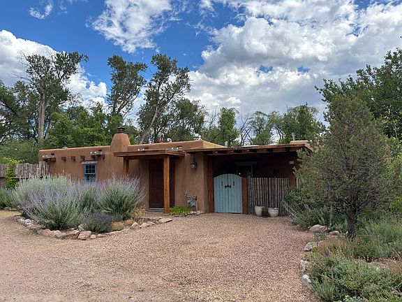 2nd image of 5 White Boulder Ln #2