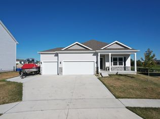 2409 NW Boulder Ridge Ct, Ankeny, IA 50023