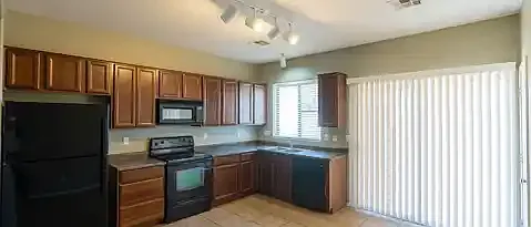 2043 S Starling Dr — Photo 7