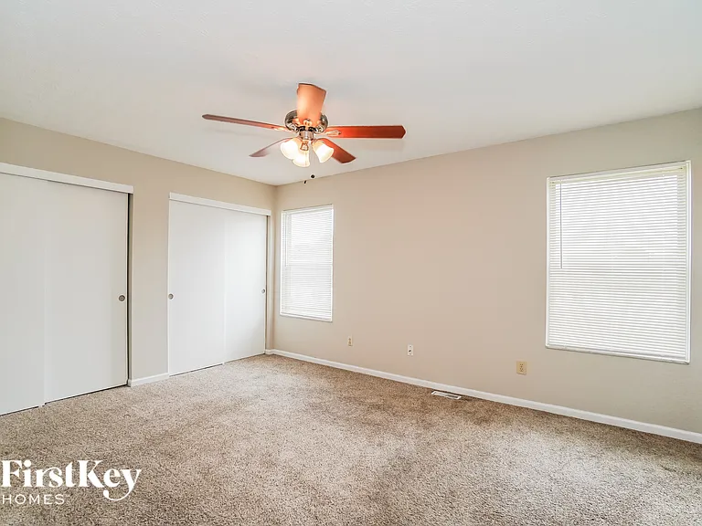 2926 Fenwood Dr — Photo 12