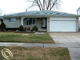 1st image of 22618 Corteville St