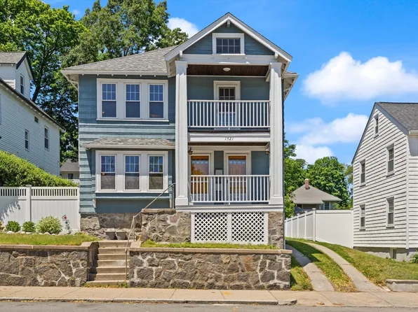 1521 Centre St #2, West Roxbury, MA 02132