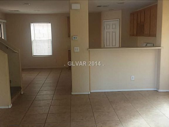 4th image of 31 N Manor Hill Ave