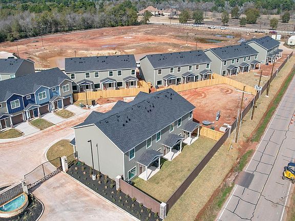 3rd image of 14010 Longstreet Rd #6