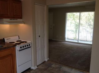 904 S College St FLOOR 2, Springfield, IL 62704