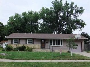 2110 Hillcrest St, Beatrice, NE 68310