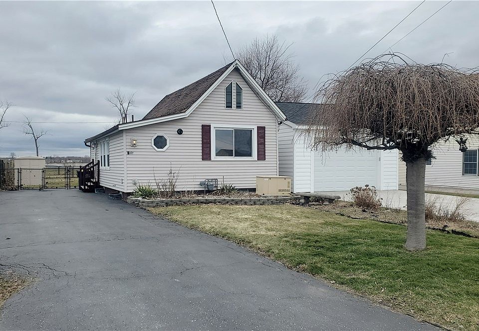 1st image of 2331 Edgemere Dr