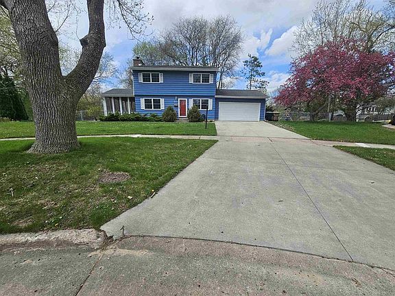 2nd image of 6114 Mulberry Circle