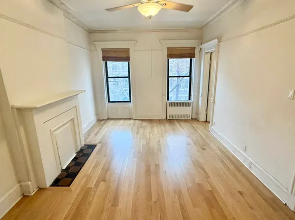 194 Saint Marks Avenue image 9 of 14