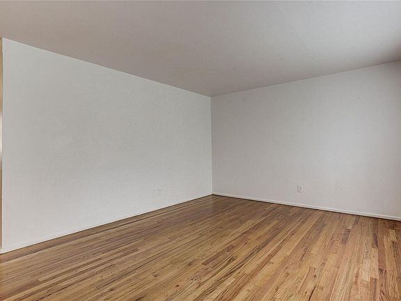 5th image of 2256 S Osceola St
