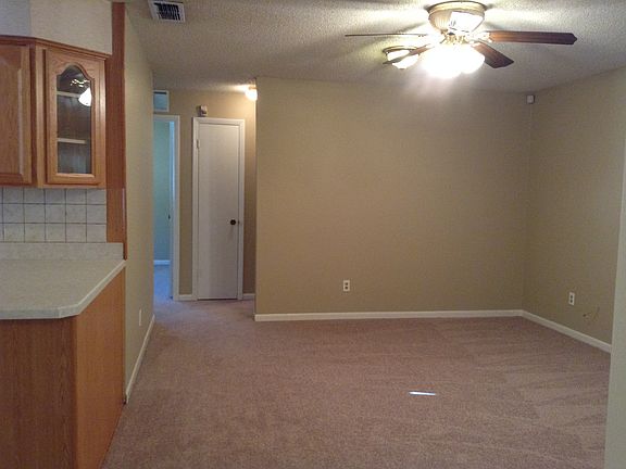 4th image of 1210 Croydonwood Cir