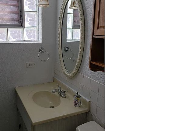 3rd image of 74 Luella Ave APT 2
