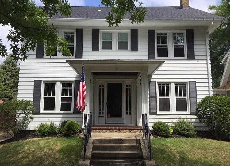 1st image of 423 Vermont Ave