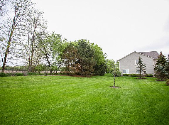 5th image of 217 Nicole Dr Unit F