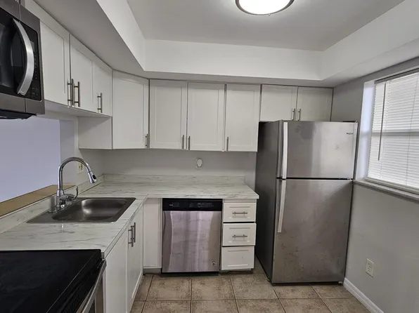 2800 NW 56 Avenue #C306, Lauderhill, FL 33313