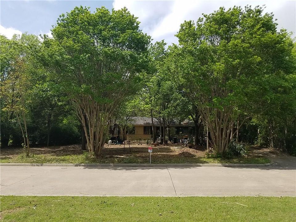 1st image of 8555 Forest Hills Blvd