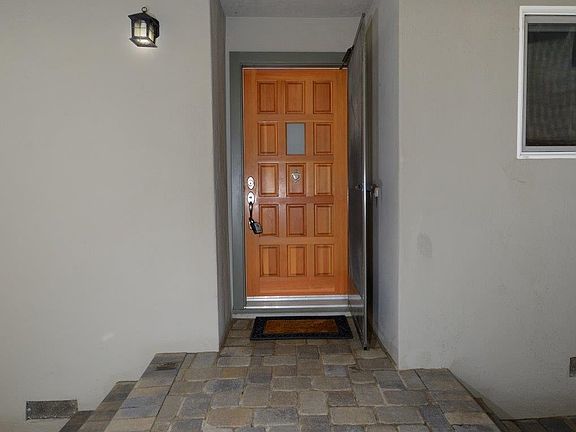 4th image of 2761 Concord Way