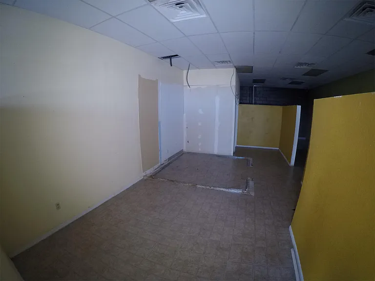 4700 N Mesa St #D2 — Photo 7