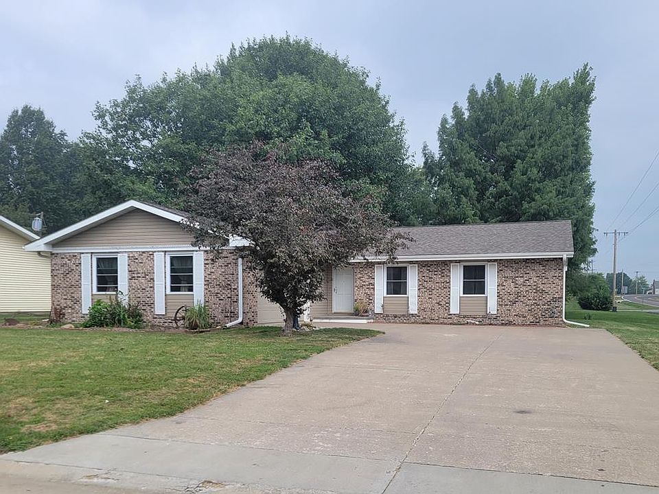 1st image of 905 Poplar Ln