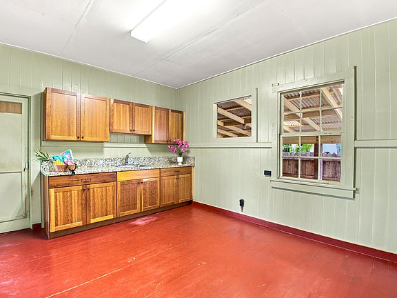3rd image of 8267 Elepaio Rd