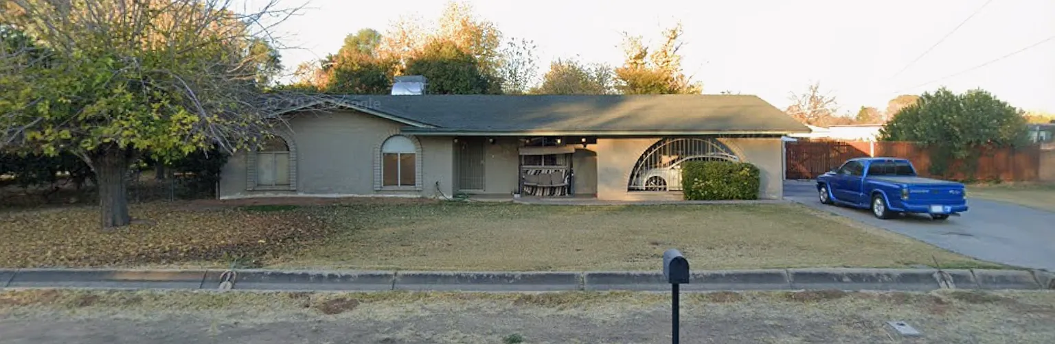 4 bed, 2000 sqft, $2,600 — Photo 1