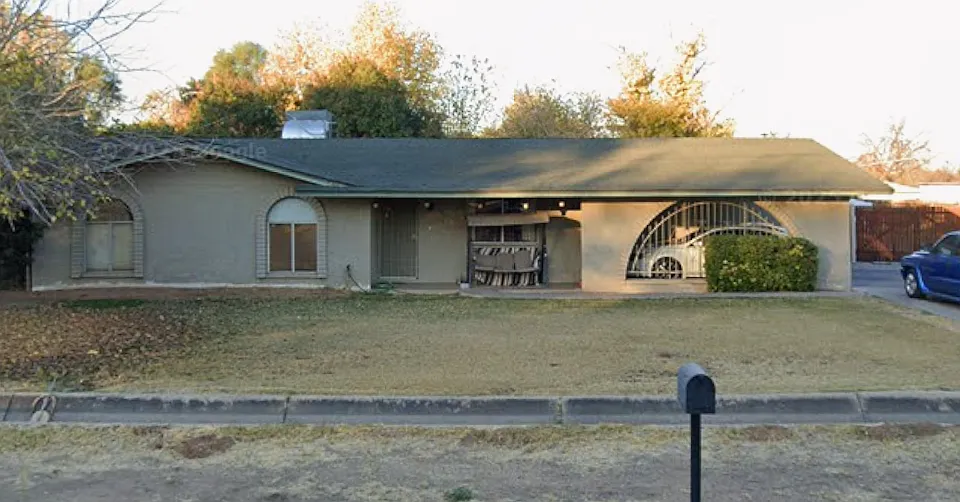 1908 S 140th Pl