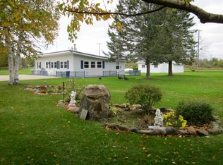 6023 S Huron Dr, Harbor Beach, MI 48441