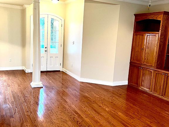3rd image of 12439 Highland Dr